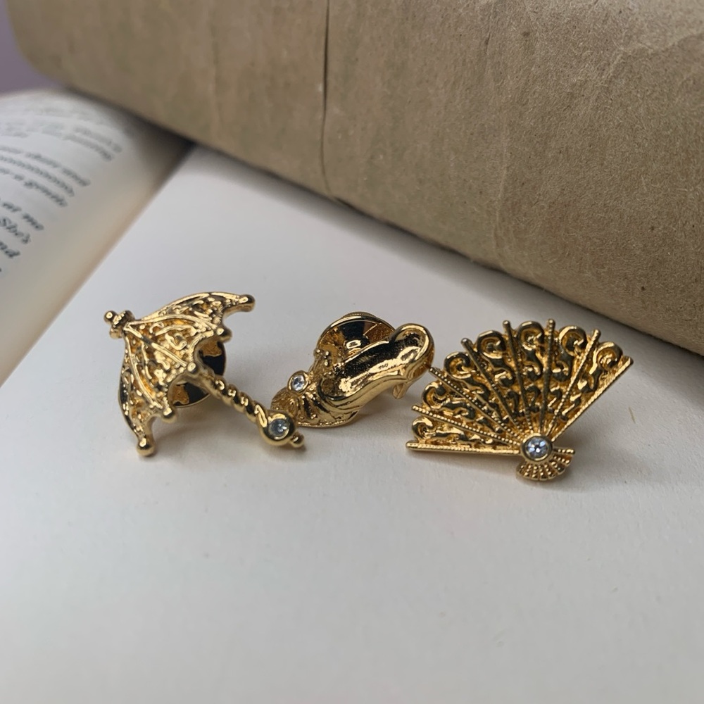 3 Cinderella vintage pins